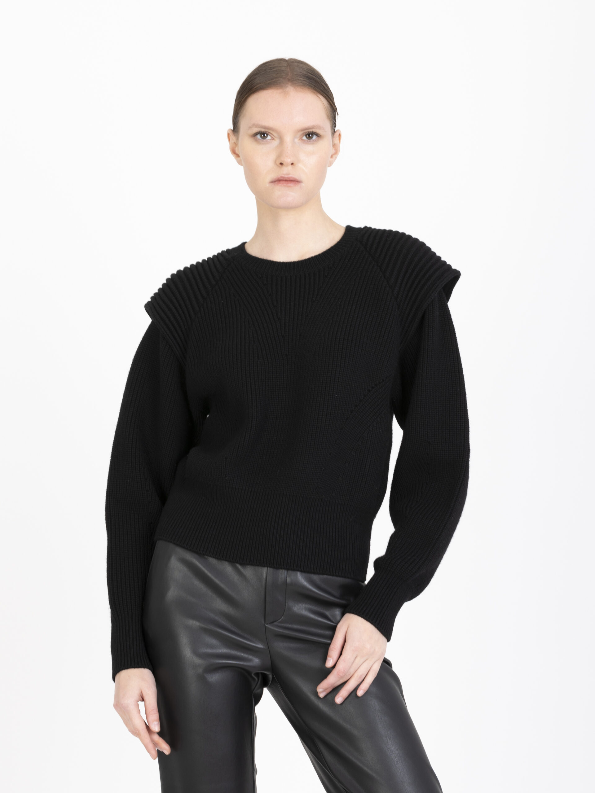 Regular Roundneck Black Merino Wool