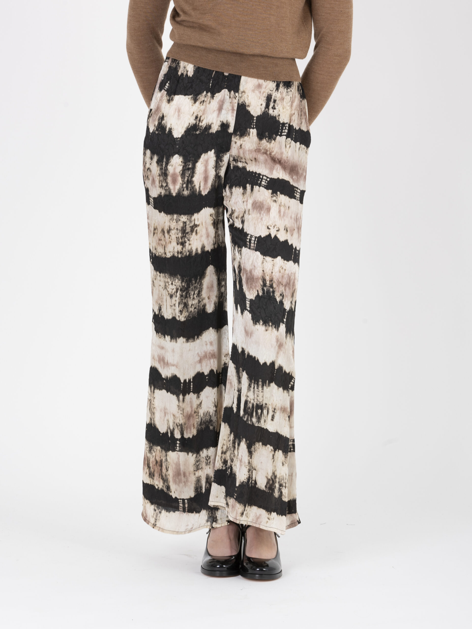 furi-flared-pants-tie-dye-black-silk-satin-delicated-mesdemoiselles-matchboxathens