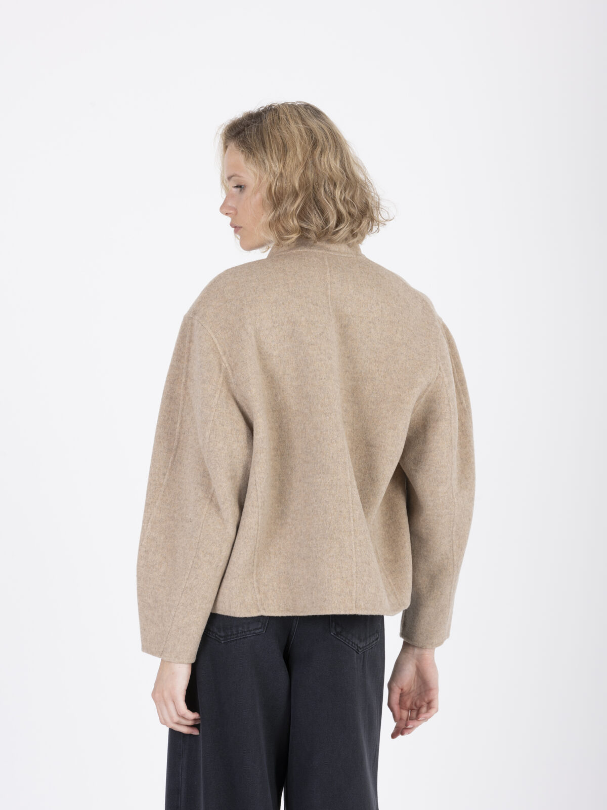 windsor-double-sided-wool-coat-beige-round-cropped-soeur-matchboxathens