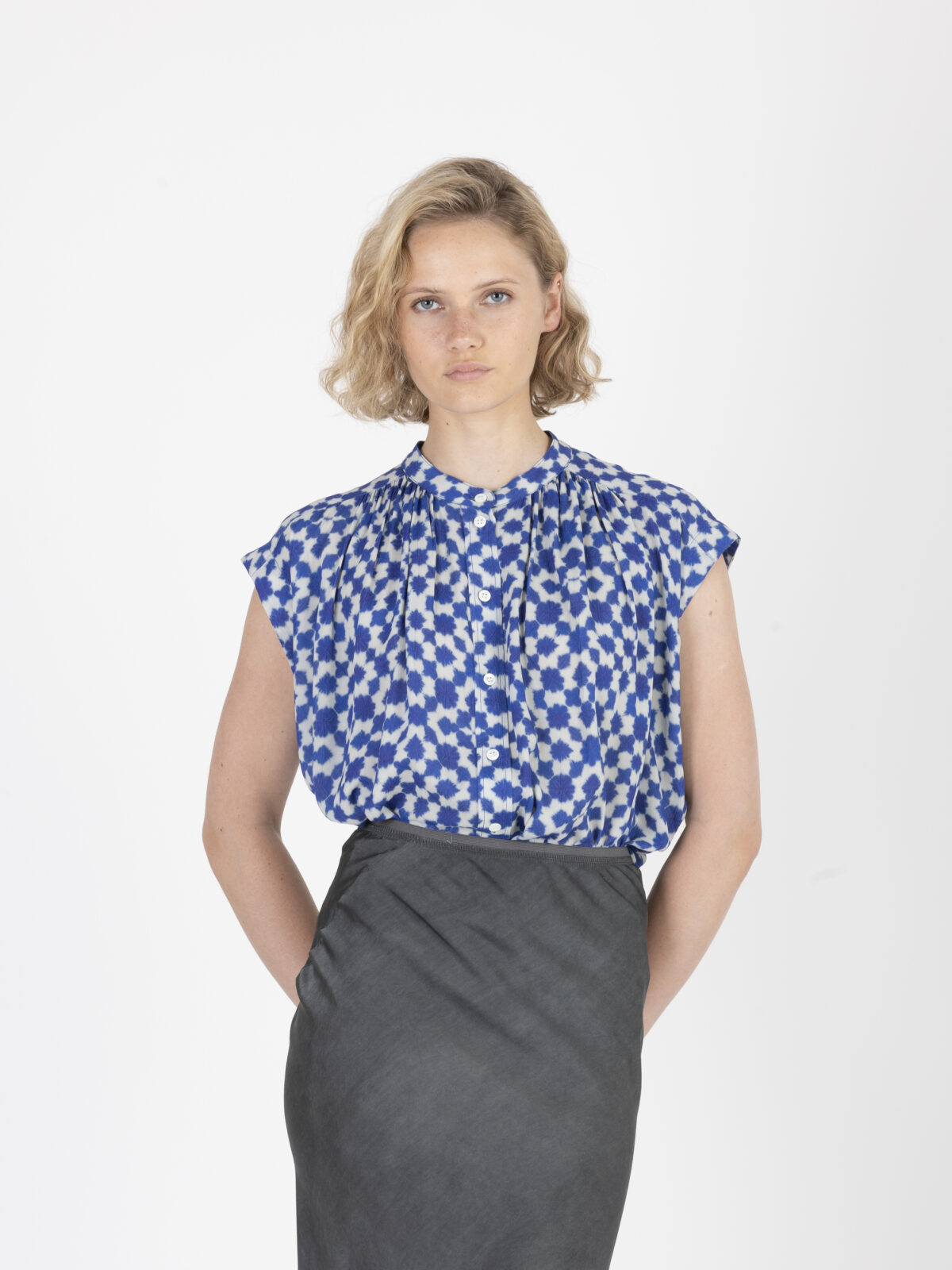 clio-blue-print-mao-collar-sleeveless-viscose-vanessa-bruno-matchboxathens