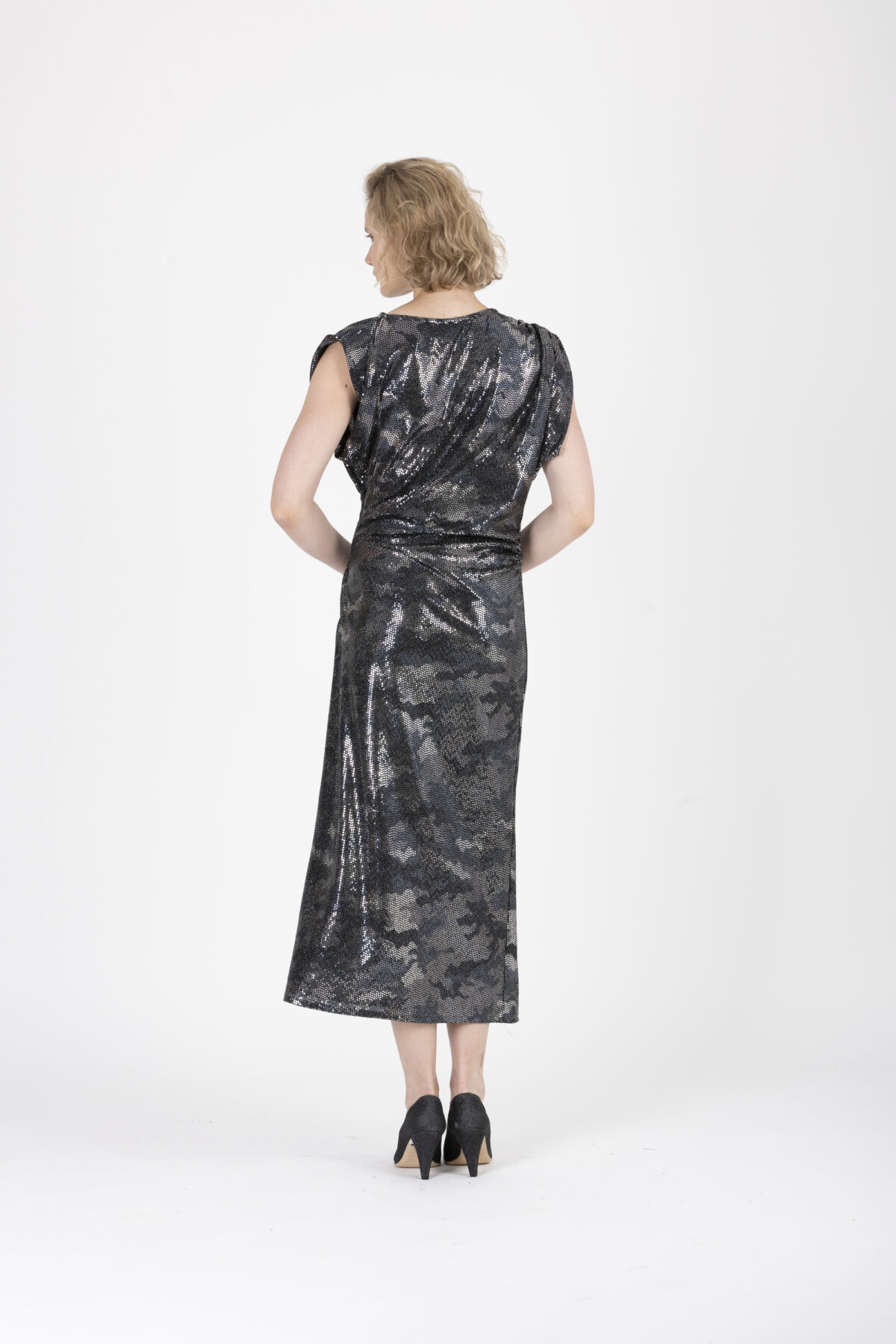 dalida-dress-sequin-shimering-anthracite-uniforme-long-riched-matchboxathens