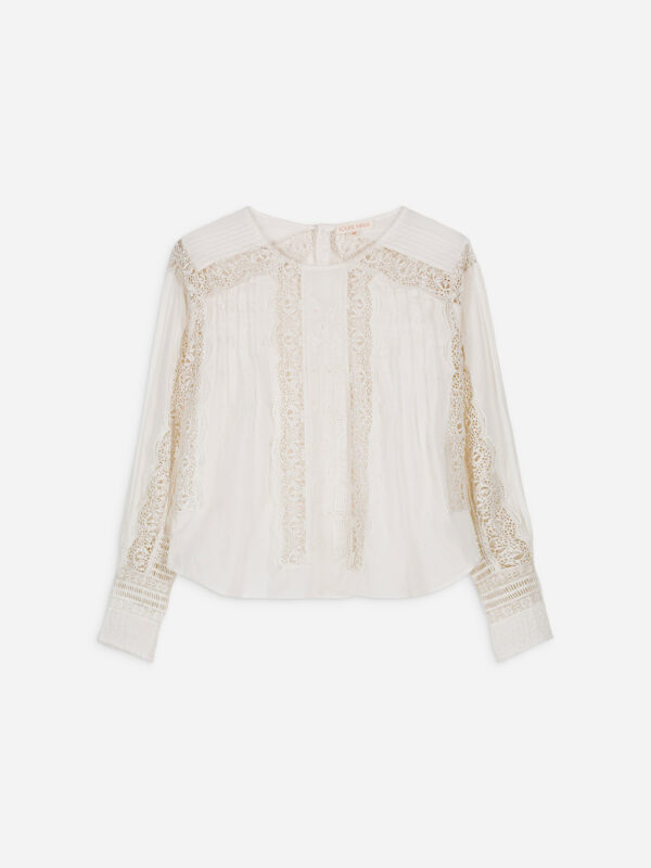 JEANINE-BLOUSE---Off-White-louise-misha-pleats-lace-embroideries-matchboxathens