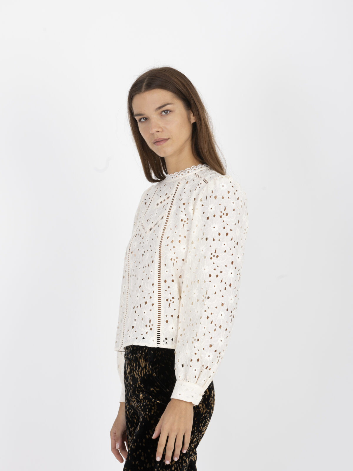 lais-guipure-lace-blouse-high-neck-suncoo-matchboxathens