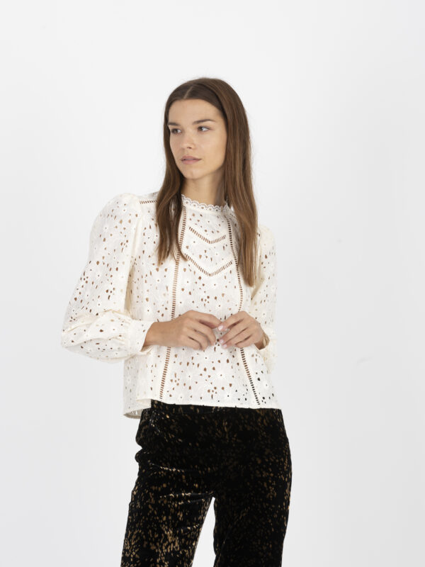 lais-guipure-lace-blouse-high-neck-suncoo-matchboxathens