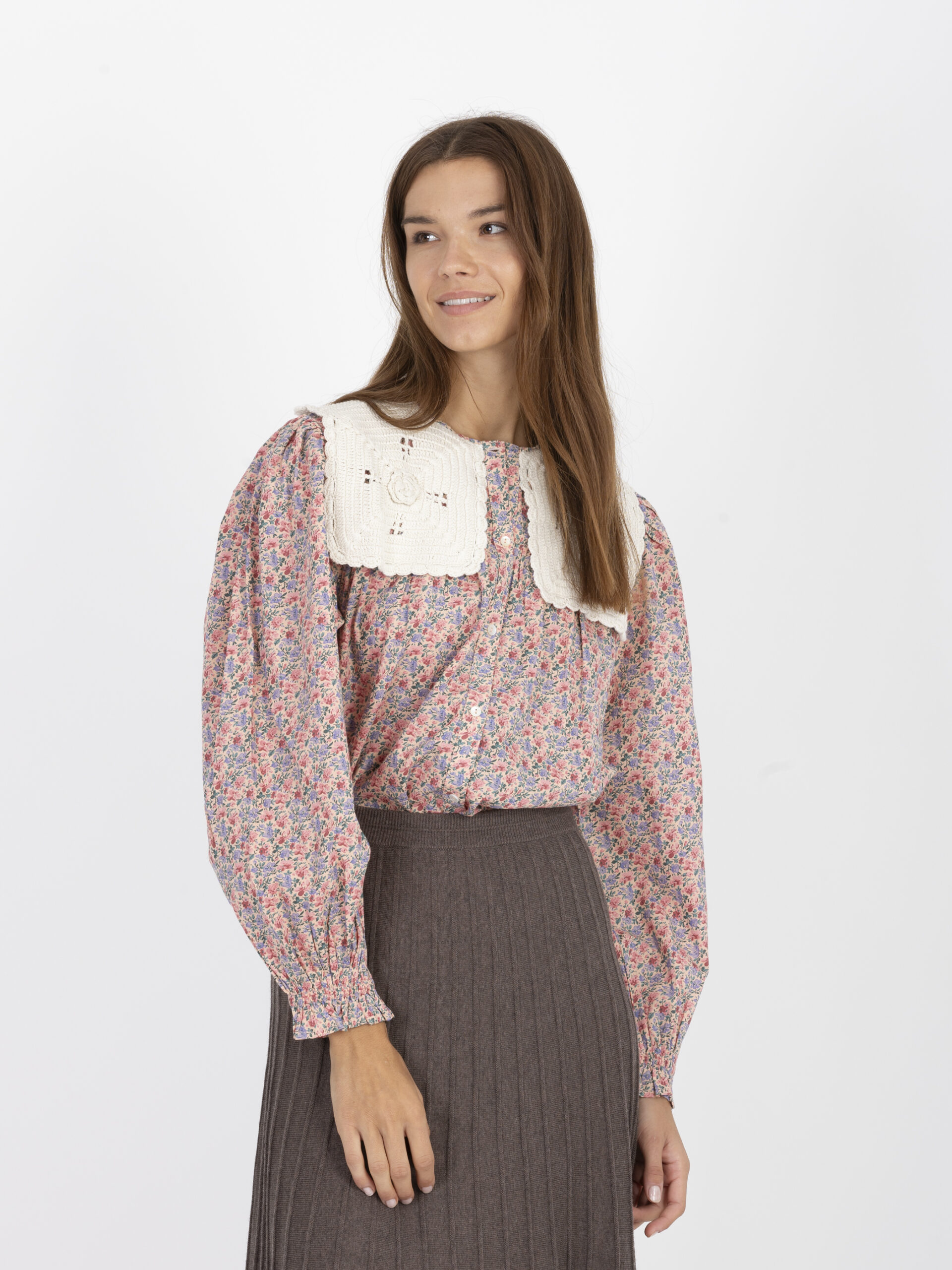 vicky-floral-blouse-crochete-collar-louise-misha-matchboxathens