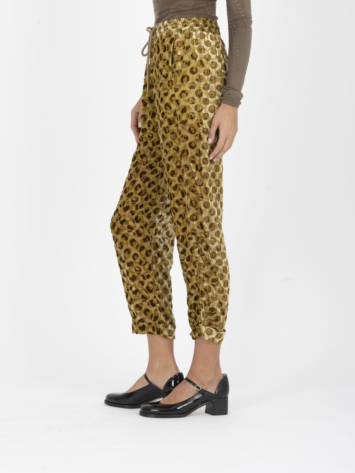 kusa-velvet-devore-khaki-dots-pants-jogging-staright-mesdemoiselles-matchboxathens