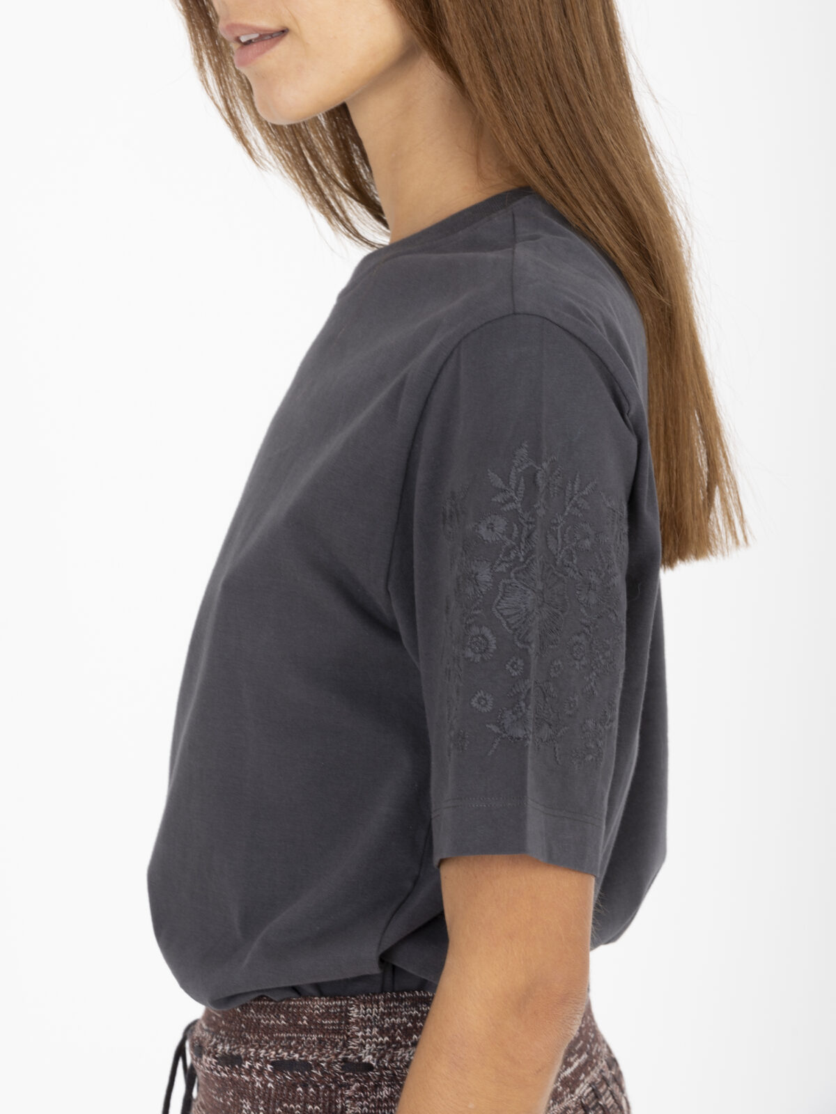 LAURIA-TSHIRT---Charcoal-cotton-embroideries-classic-tshirt-louise-misha-matchboxathens