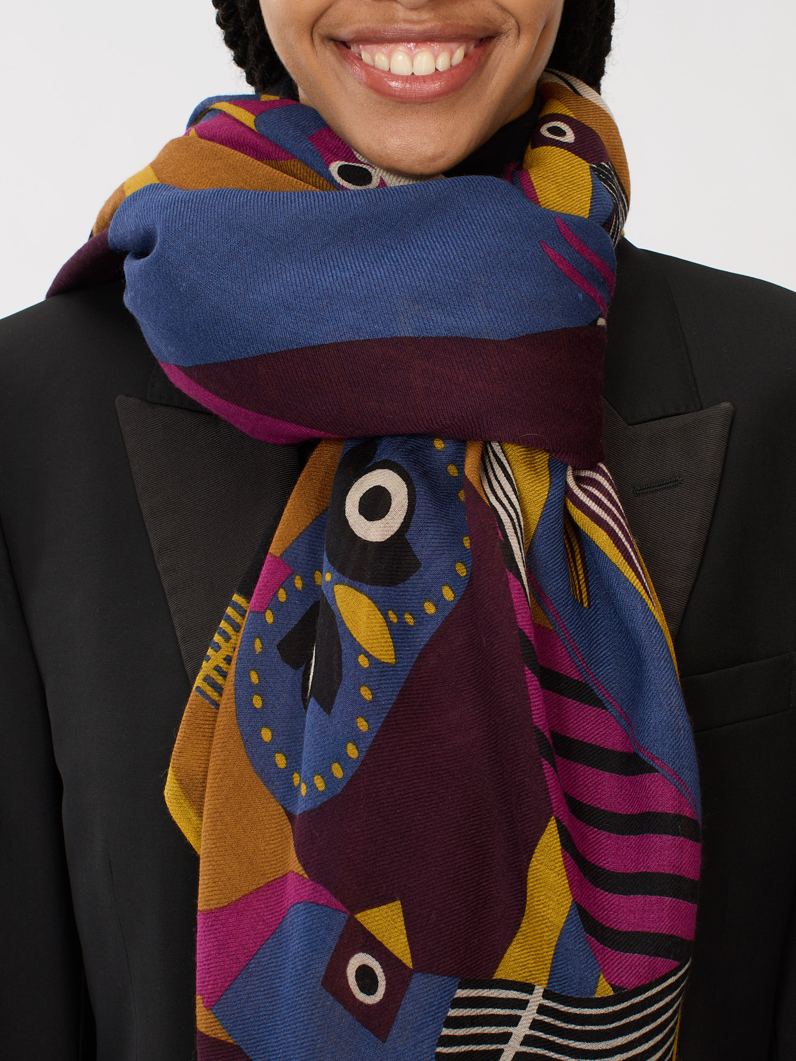 ET201TR44-1_tribu-birds-golden-brown-fuchsia-wool-scarf-inoui-editions-matchboxathens