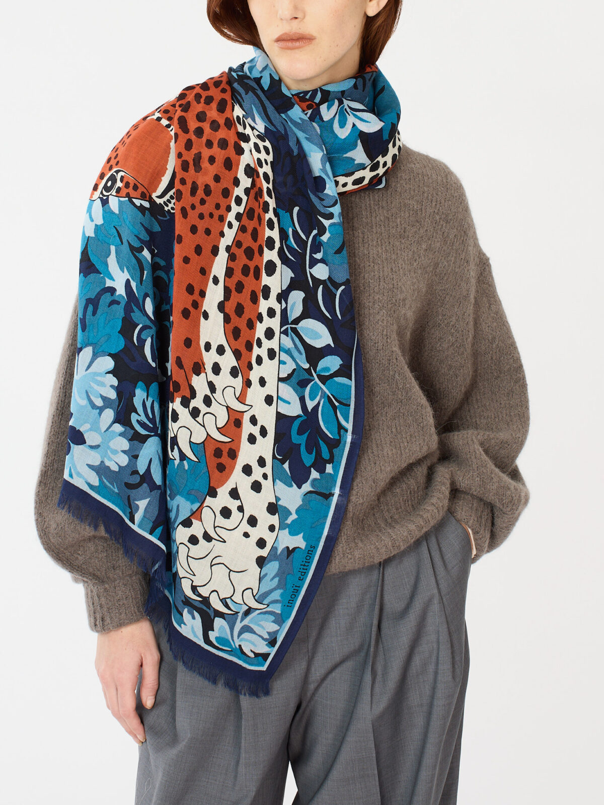 ET20MIK04-1_Front-scarf-blue-tiger-flowers-wool-inoui-editions-matchboxathens