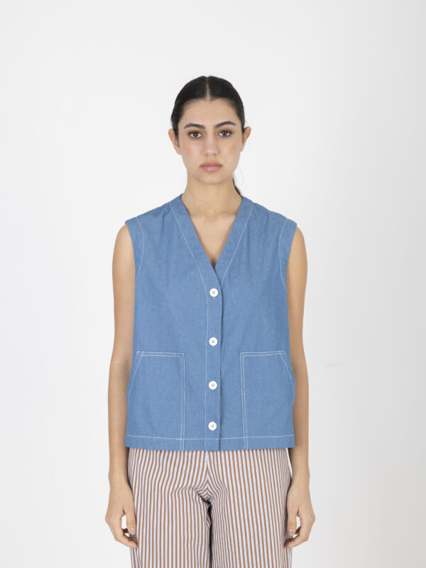 lolly-denim-vest-soft-blue-stitches-uniforme-athens-matchboxathens