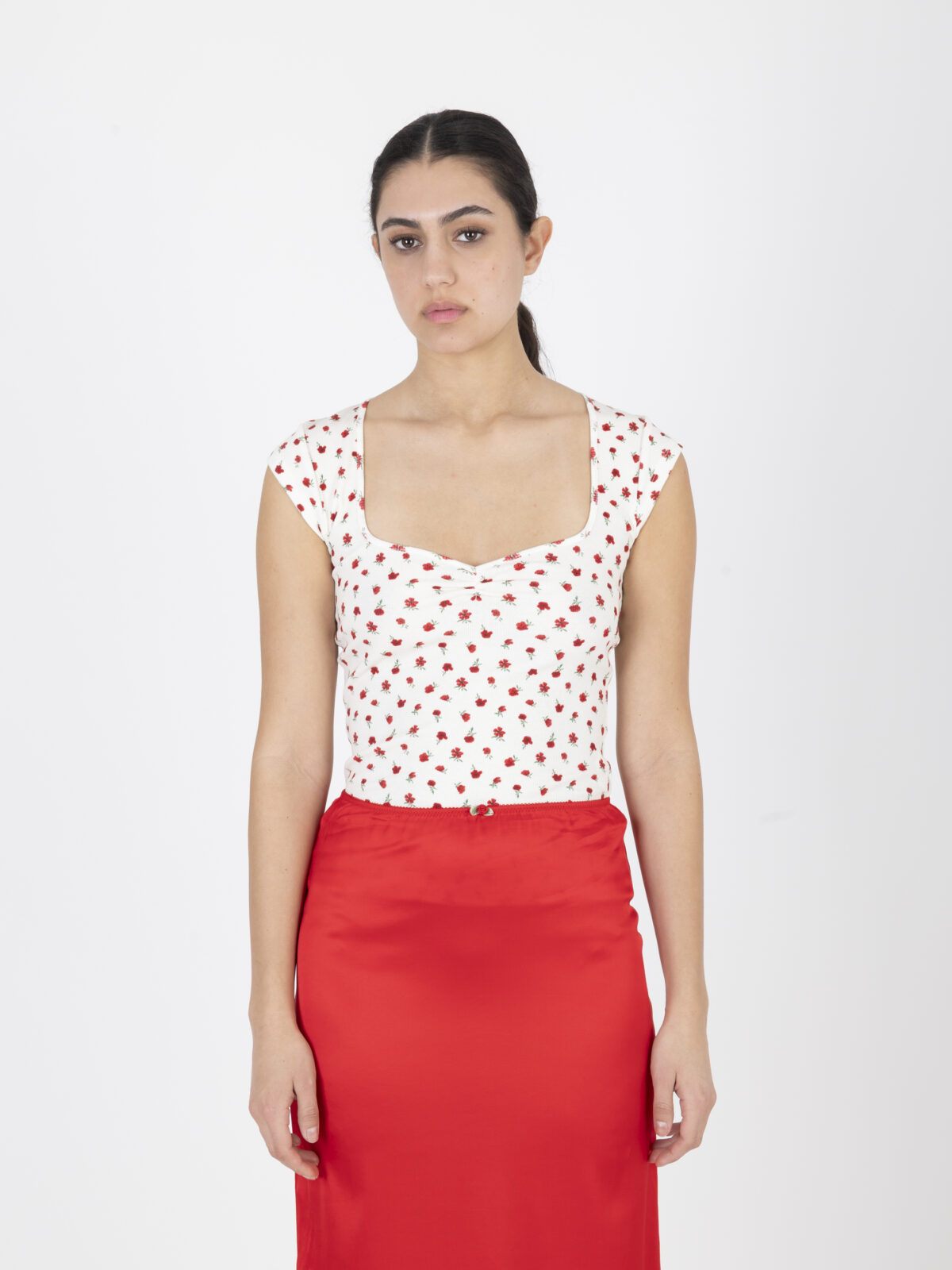 yuna-jersey-cotton-rib-top-ecru-floral-sweetheart-neckline-rouje-matchboxathens