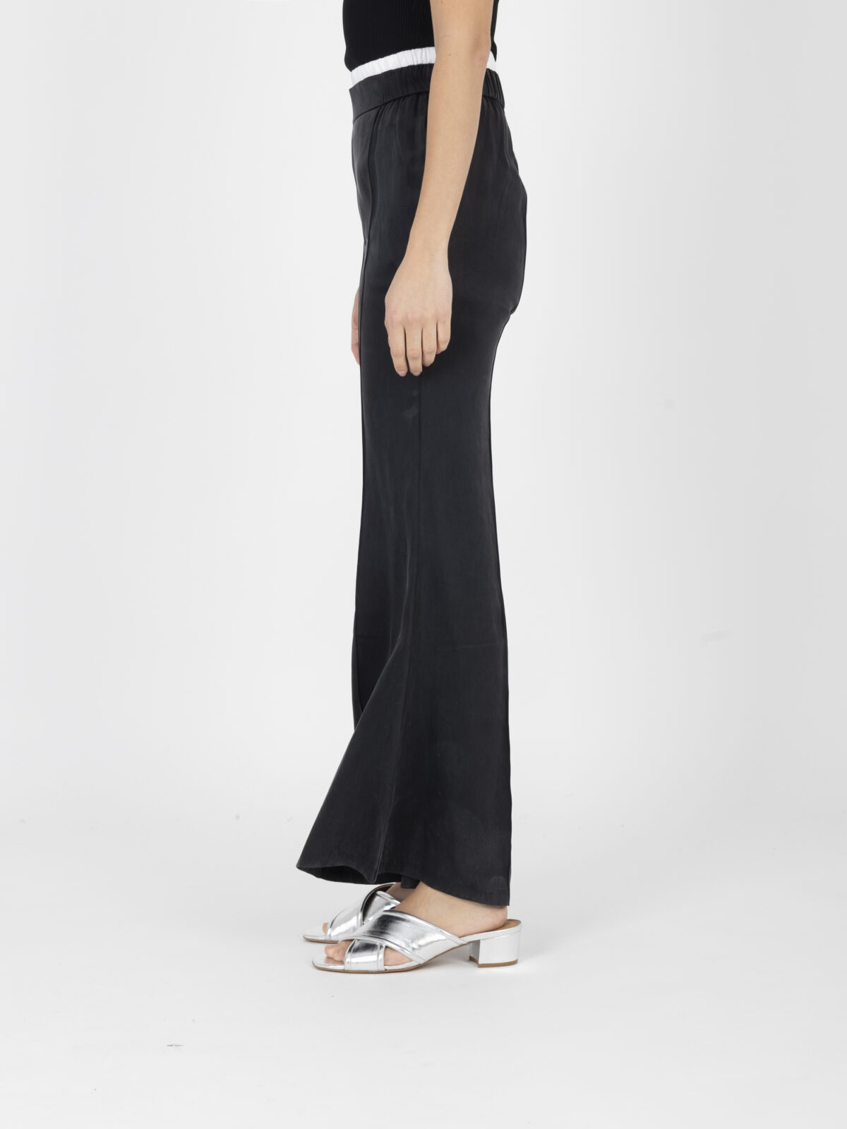ibyscus-trousers-mesdemoiselles-black-bell-shaped-matchboxathens